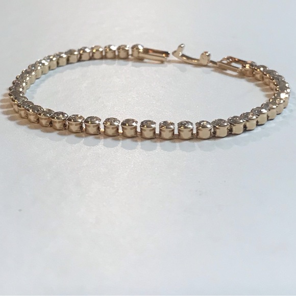 Bezel Round Gold Tennis Bracelet - Picture 2 of 9